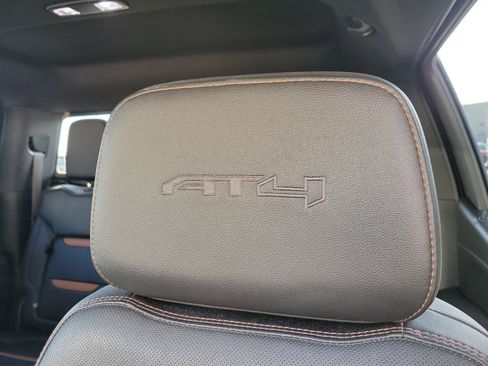 Used 2020 GMC Sierra 1500 AT4 w/ AT4 Premium Package image 7