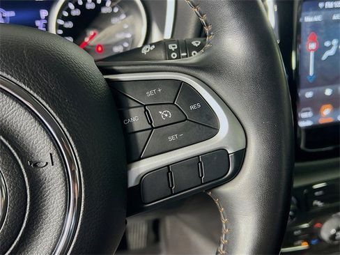 Used 2020 Jeep Compass Limited w/ Safety & Security Group image 17