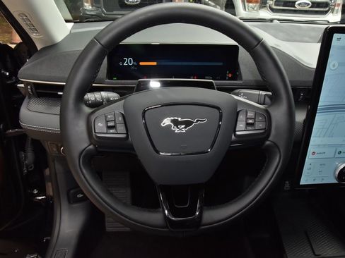 Certified 2025 Ford Mustang Mach-E Select w/ Comfort Package Lite AWD/4WD image 22
