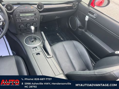 Used 2007 MAZDA MX-5 Miata Grand Touring image 12