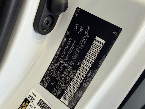 Certified 2023 Toyota Sienna XLE AWD/4WD image 38
