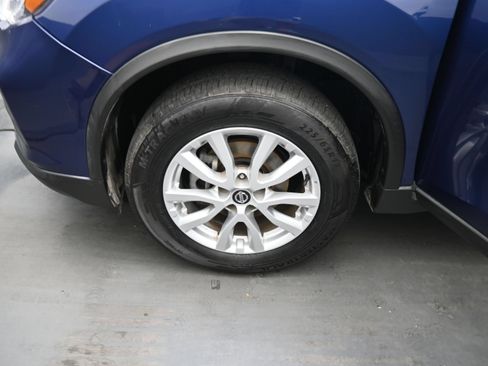 Used 2019 Nissan Rogue SV AWD/4WD image 21
