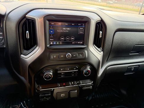 Used 2020 Chevrolet Silverado 2500 W/T w/ WT Convenience Package AWD/4WD image 35