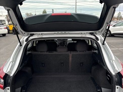 Used 2021 Nissan Rogue Sport S image 14