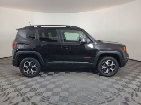 Used 2019 Jeep Renegade Trailhawk w/ Cold Weather Group II image 2