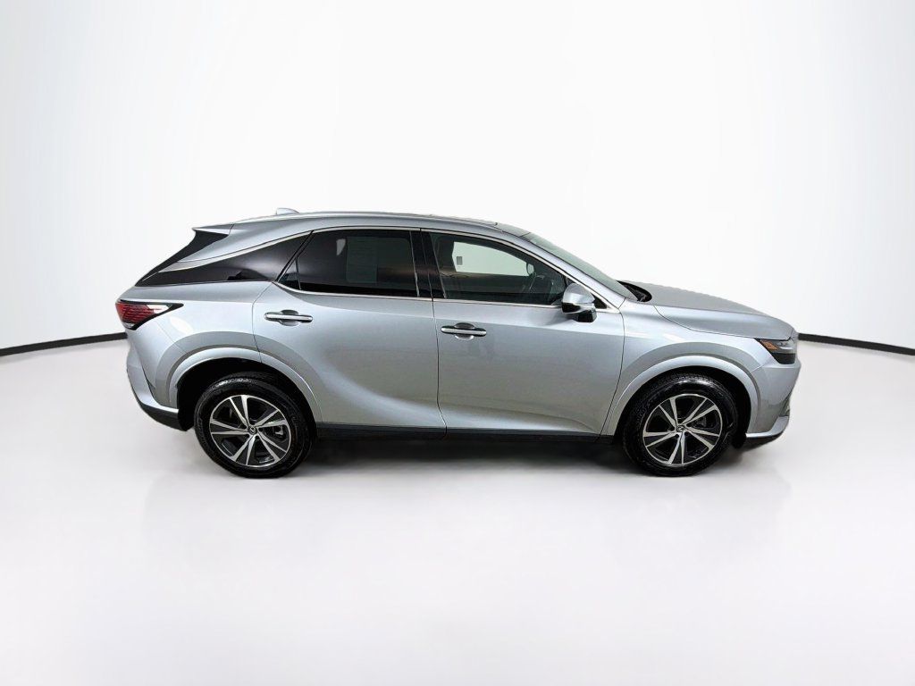 Used 2023 Lexus RX 350 Premium w/ Accessory Package AWD/4WD image 4