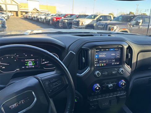 Used 2022 GMC Sierra 3500 AT4 w/ Gooseneck/5TH Wheel Package image 8