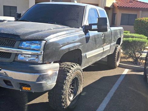 Used 2003 Chevrolet Silverado 1500 LS w/ Suspension Package, Off-Road AWD/4WD image 2