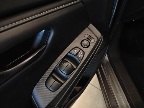 Used 2025 Nissan Sentra S FWD image 9