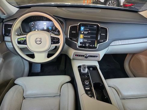 Used 2021 Volvo XC90 T8 Inscription w/ Advanced Package AWD/4WD image 11