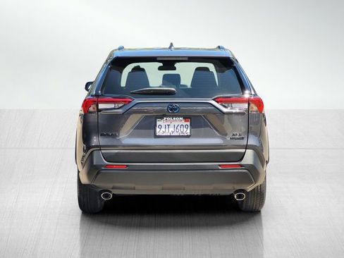 Used 2024 Toyota RAV4 XLE Premium AWD/4WD image 5