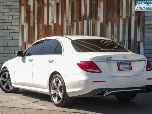 Used 2018 Mercedes-Benz E 300 4MATIC image 4