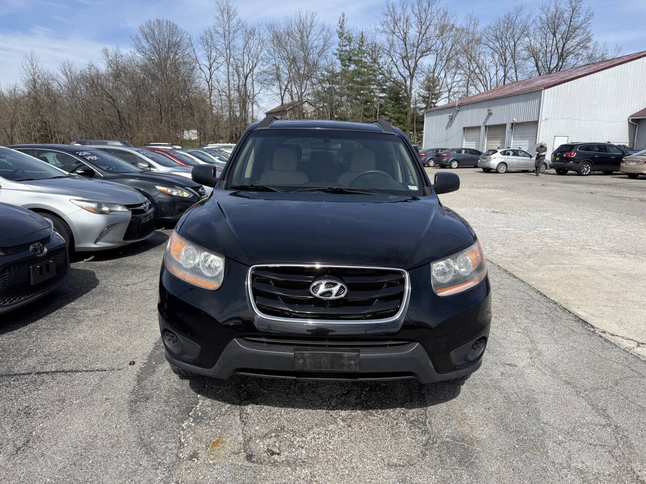 Used 2010 Hyundai Santa Fe GLS FWD image 4
