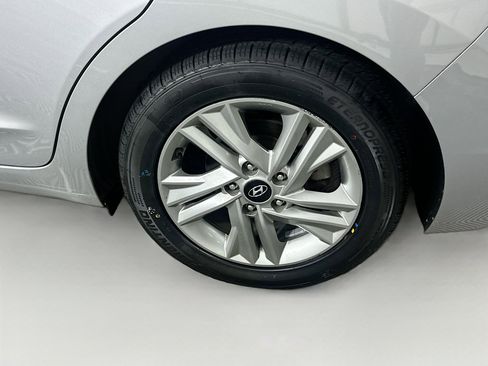 Used 2020 Hyundai Elantra Value Edition w/ Cargo Package (C1) image 11