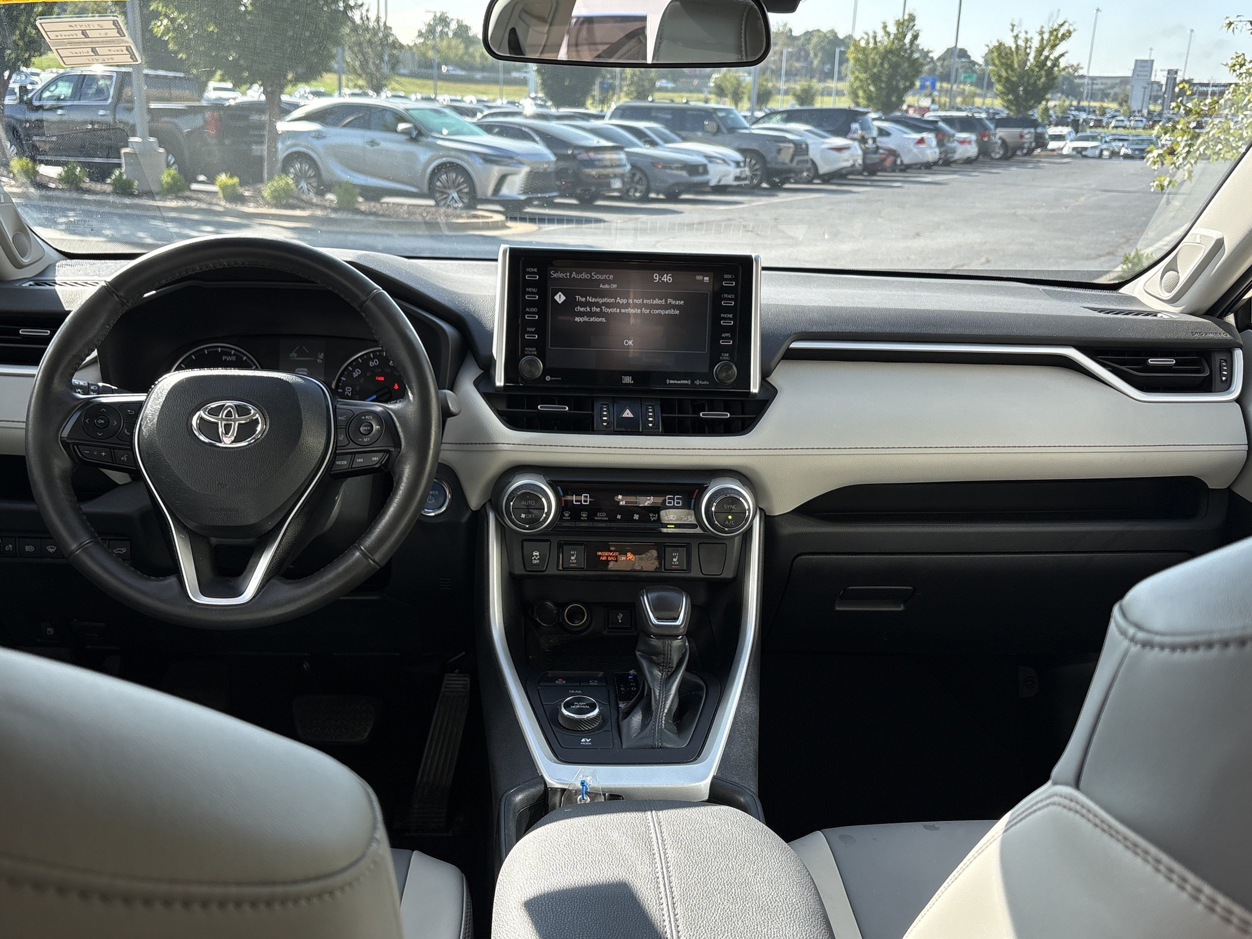 Used 2021 Toyota RAV4 XLE Premium AWD/4WD image 29