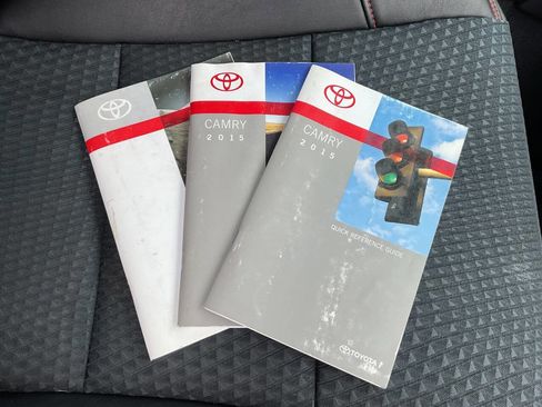 Used 2015 Toyota Camry SE FWD image 41