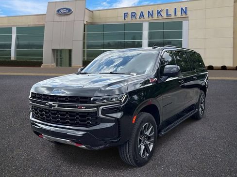 Used 2021 Chevrolet Suburban Z71 w/ Rear Media and Nav Package AWD/4WD image 3
