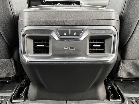 Used 2025 GMC Sierra 2500 Denali image 22