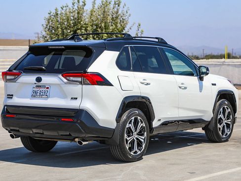 Certified 2024 Toyota RAV4 XSE w/ Premium Package AWD/4WD image 6