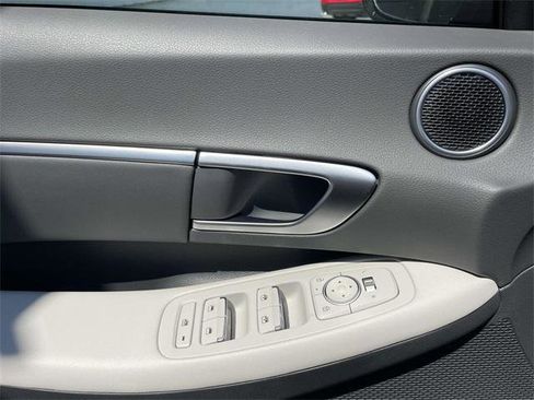 New 2025 Hyundai Sonata SEL image 21