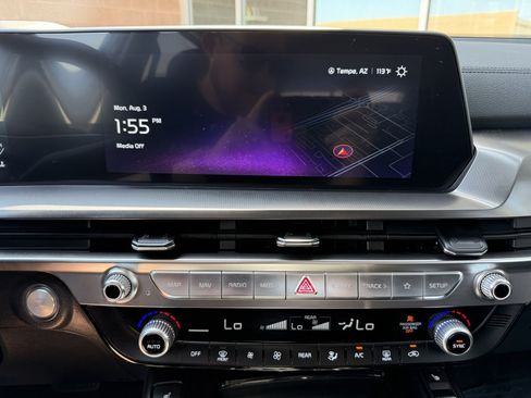 Used 2025 Kia Telluride S FWD image 18