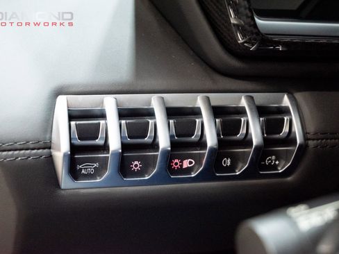 Used 2017 Lamborghini Aventador LP 700-4 image 94