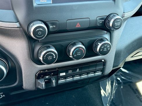 New 2024 RAM 2500 Tradesman w/ Chrome Appearance Group image 10