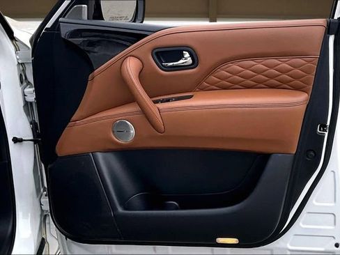 Used 2023 INFINITI QX80 Sensory w/ Cargo Package image 24