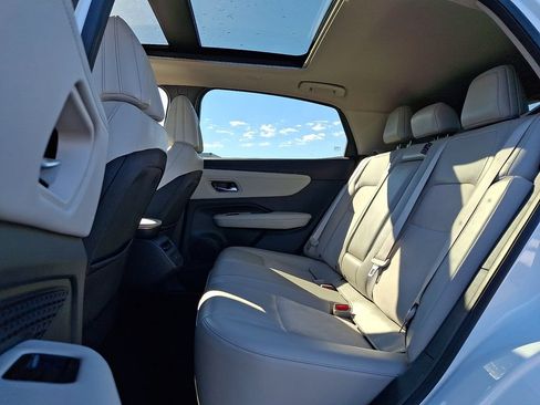 Certified 2025 Nissan Ariya AWD image 10