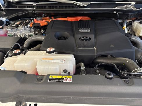 Certified 2023 Toyota Sequoia SR5 image 24