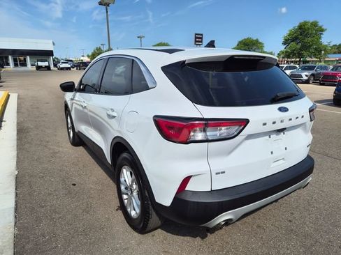 Used 2020 Ford Escape SE AWD/4WD image 9