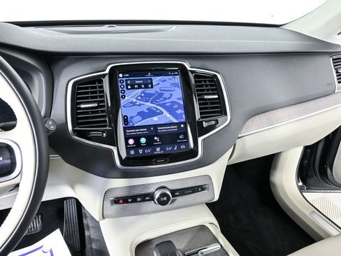 Certified 2023 Volvo XC90 B6 Plus AWD/4WD image 15