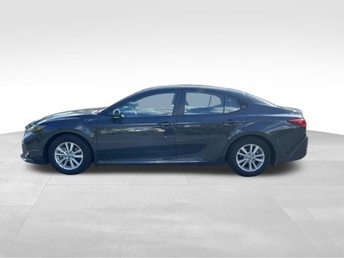 Used 2025 Toyota Camry LE FWD image 2