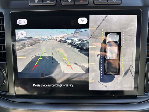 Used 2023 Ford F350 Lariat w/ Lariat Ultimate Package image 25