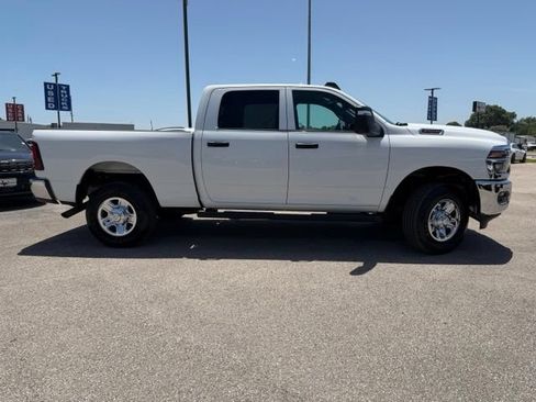 Used 2026 RAM 2500 Tradesman AWD/4WD image 5