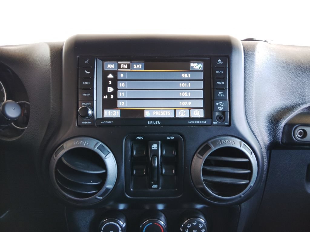 Used 2017 Jeep Wrangler Unlimited Sport AWD/4WD image 29
