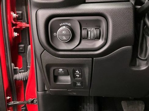 Used 2025 RAM 1500 Big Horn AWD/4WD image 41