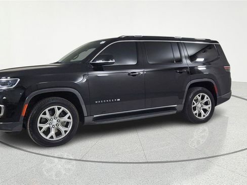 Used 2022 Jeep Wagoneer Series II image 2