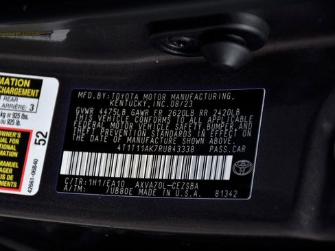 Used 2024 Toyota Camry SE image 28