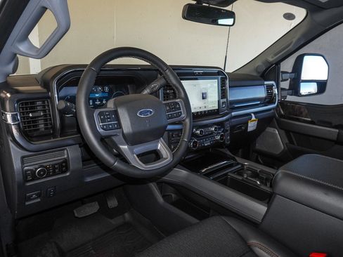 New 2026 Ford F250 Lariat w/ Black Appearance Package AWD/4WD image 21