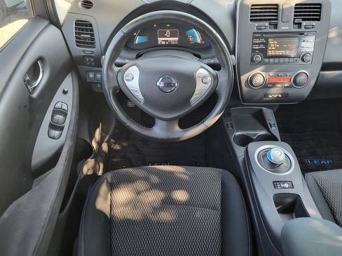 Used 2015 Nissan Leaf S w/ Charge Package FWD image 25