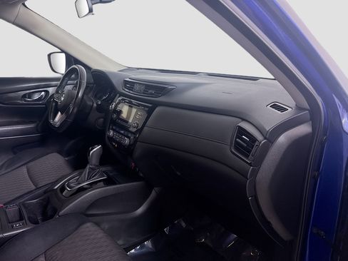 Used 2017 Nissan Rogue SV FWD image 30