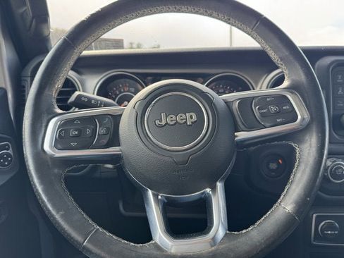 Used 2020 Jeep Gladiator Sport AWD/4WD image 18
