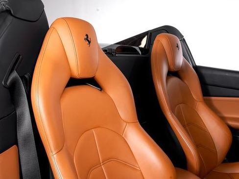 Used 2018 Ferrari 488 Spider RWD image 56