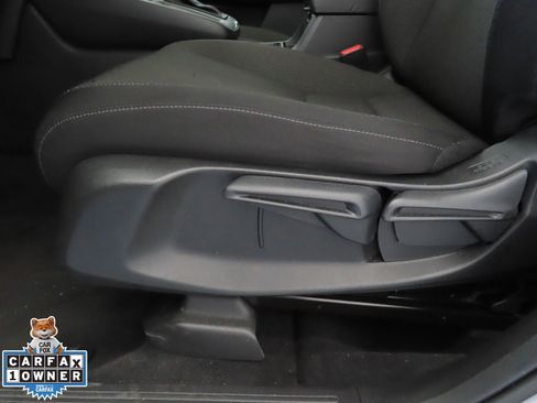 Used 2025 Honda CR-V LX image 13