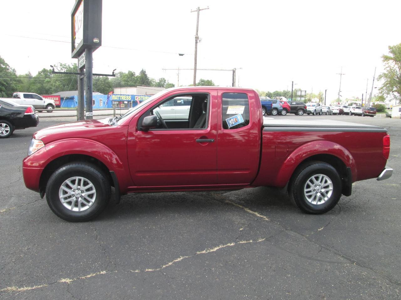 Used 2020 Nissan Frontier SV AWD/4WD image 2