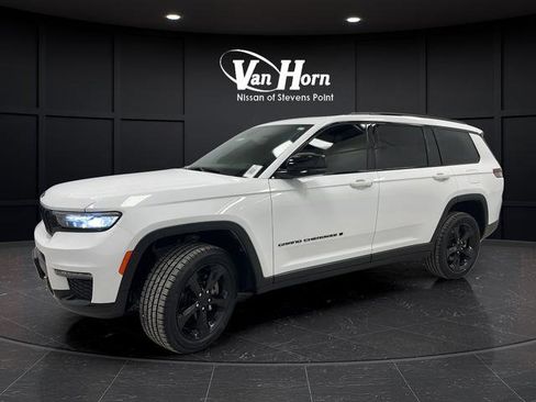 Used 2024 Jeep Grand Cherokee L Limited w/ Black Appearance Package image 7