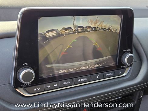 Used 2023 Nissan Rogue SV image 28