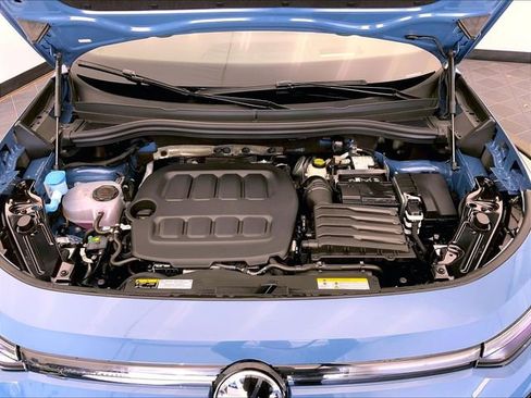 New 2026 Volkswagen Tiguan SE R-Line image 11