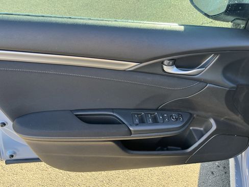 Used 2018 Honda Civic EX image 15